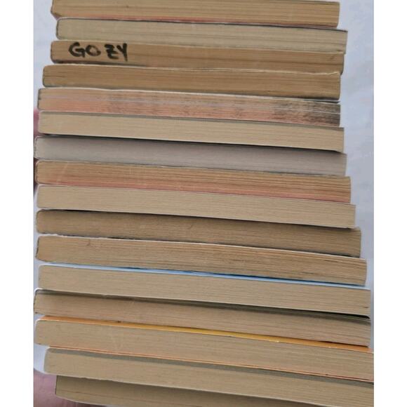 Goosebumps Books Lot of 16 Books R.L. Stine 1990s - 2000s Mixed Lot - Picture 7 of 7